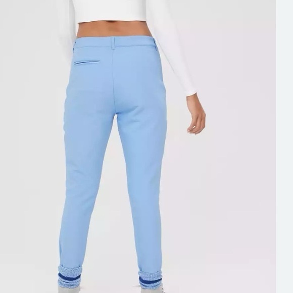 NEW OFFLINE BY AERIE CHILLSIDE STIRRUP SKI PANTS SIZE Medium NWT - Picture 2 of 3